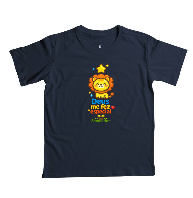 Camiseta infantil evangélica marinho com estampa Deus me fez Especial